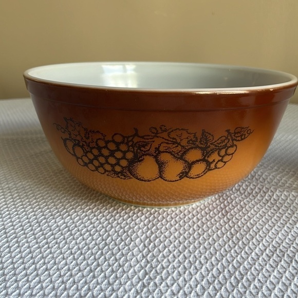 vintage Pyrex old orchard pattern #403 brown nesting mixing bowl 2 1/2 qt - Picture 5 of 6